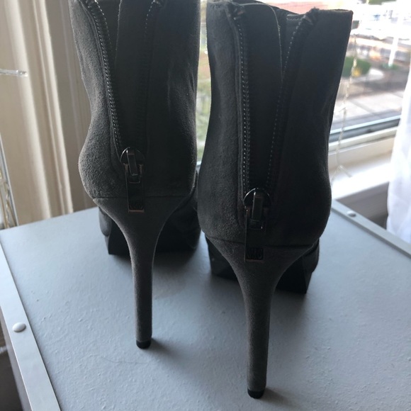 Via Naroli Suede Low Boots - Picture 4 of 7